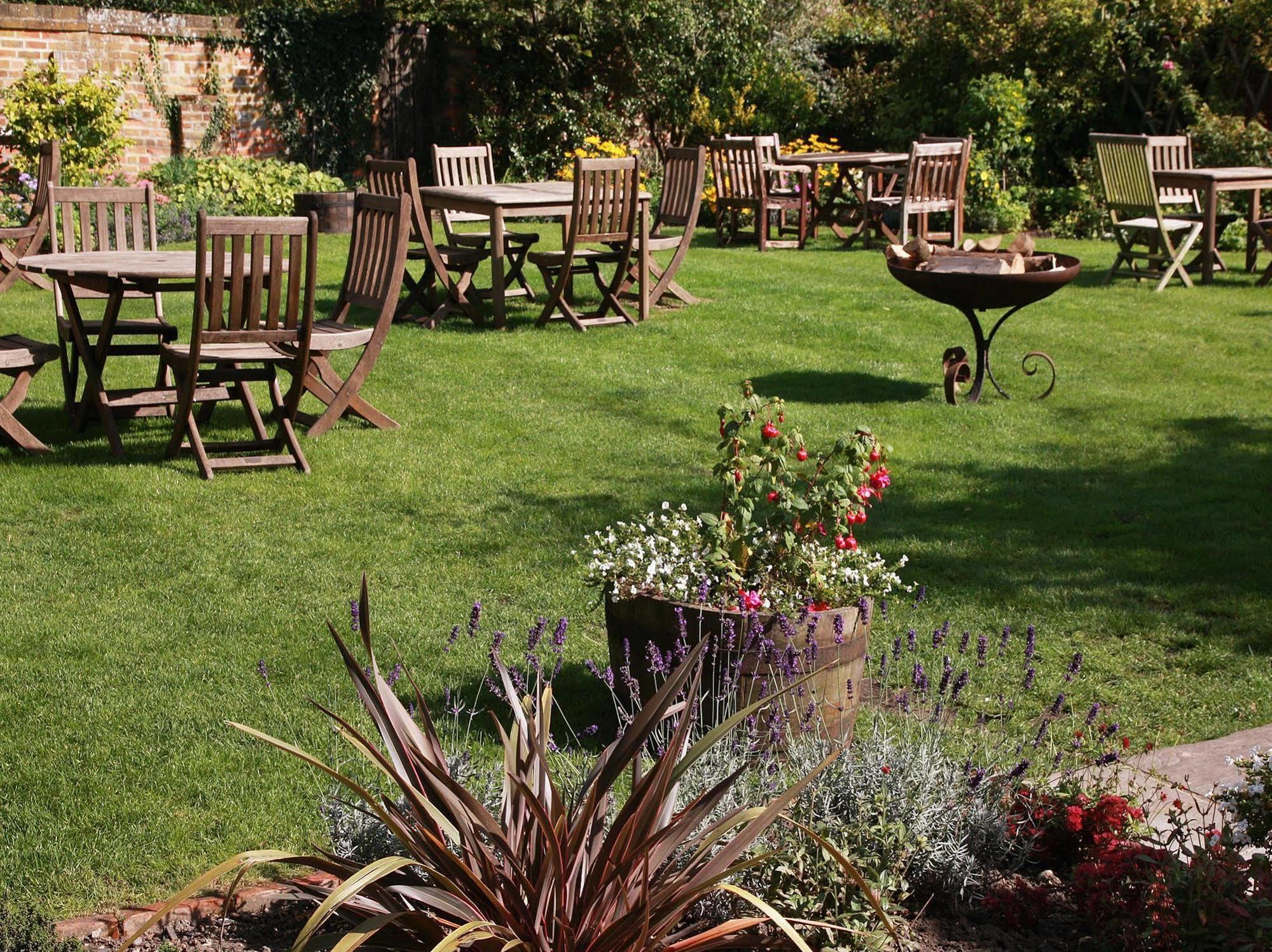 The Royal Oak, Yattendon Frilsham ภายนอก รูปภาพ