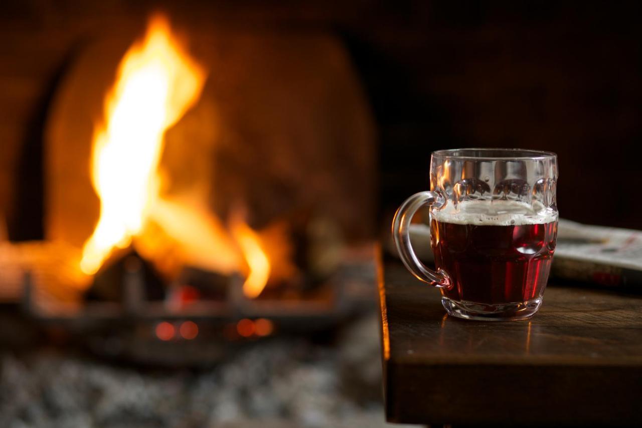 The Royal Oak, Yattendon Frilsham ภายนอก รูปภาพ